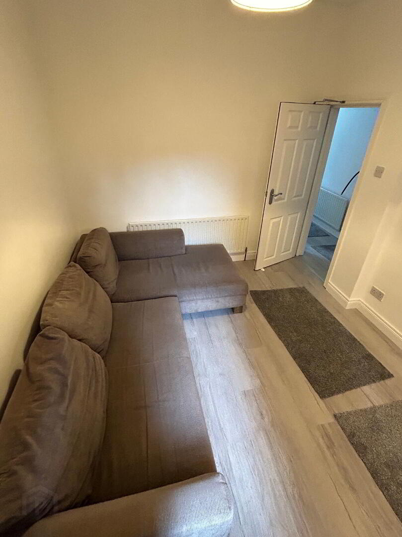 157 Donegall Road, Room 3 10 of 17
