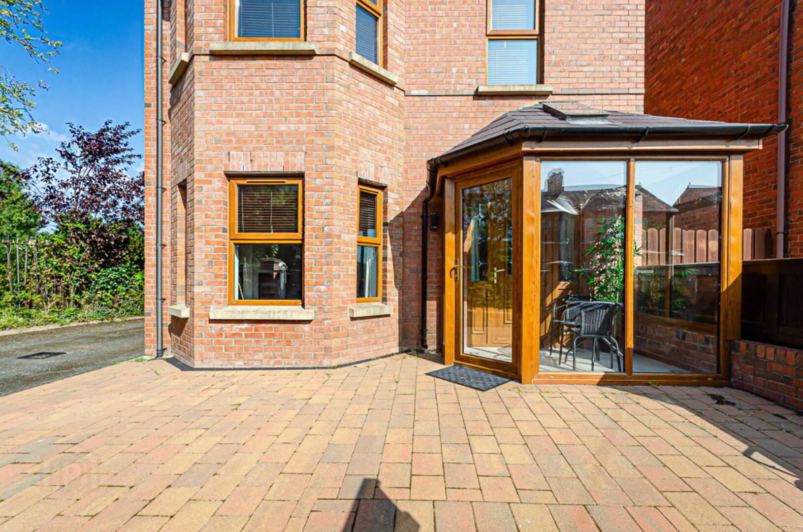 59 Onslow Gardens 5 of 47