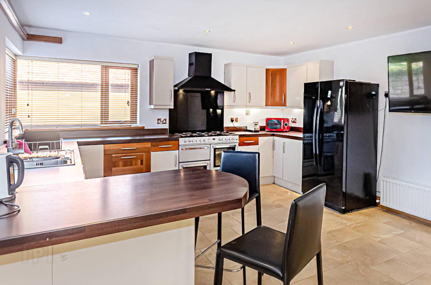 59 Onslow Gardens 14 of 47