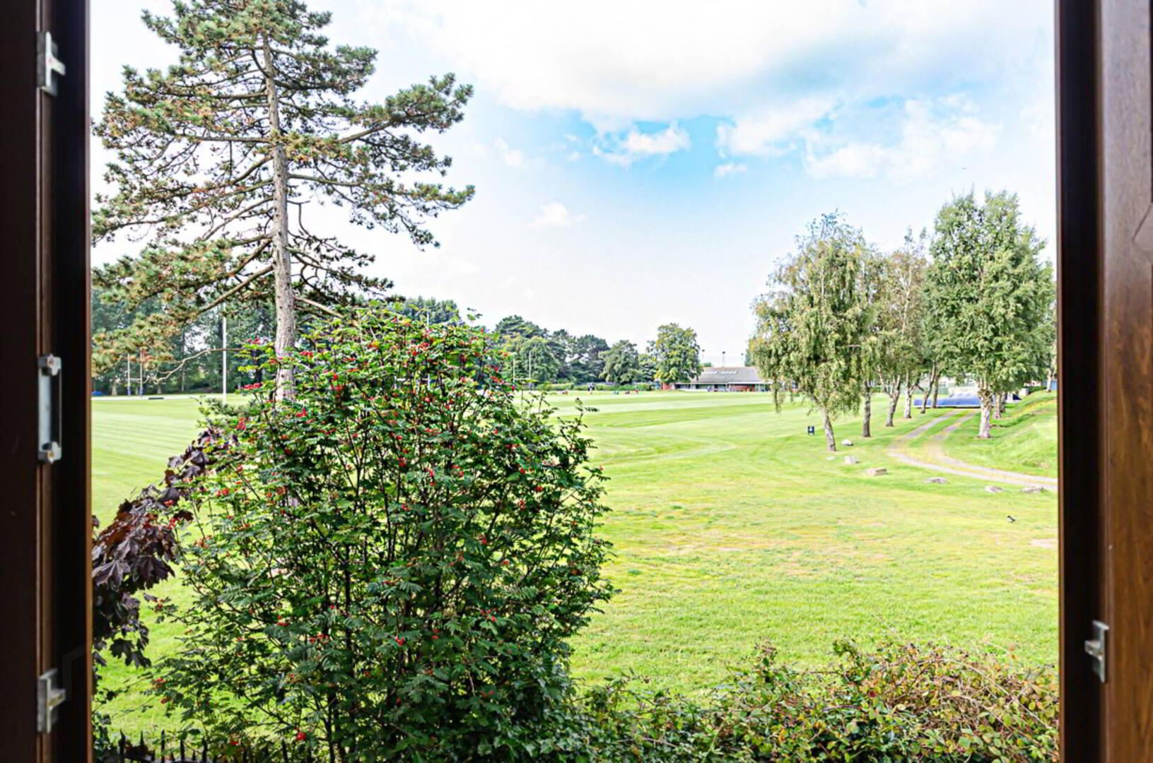 59 Onslow Gardens 26 of 47