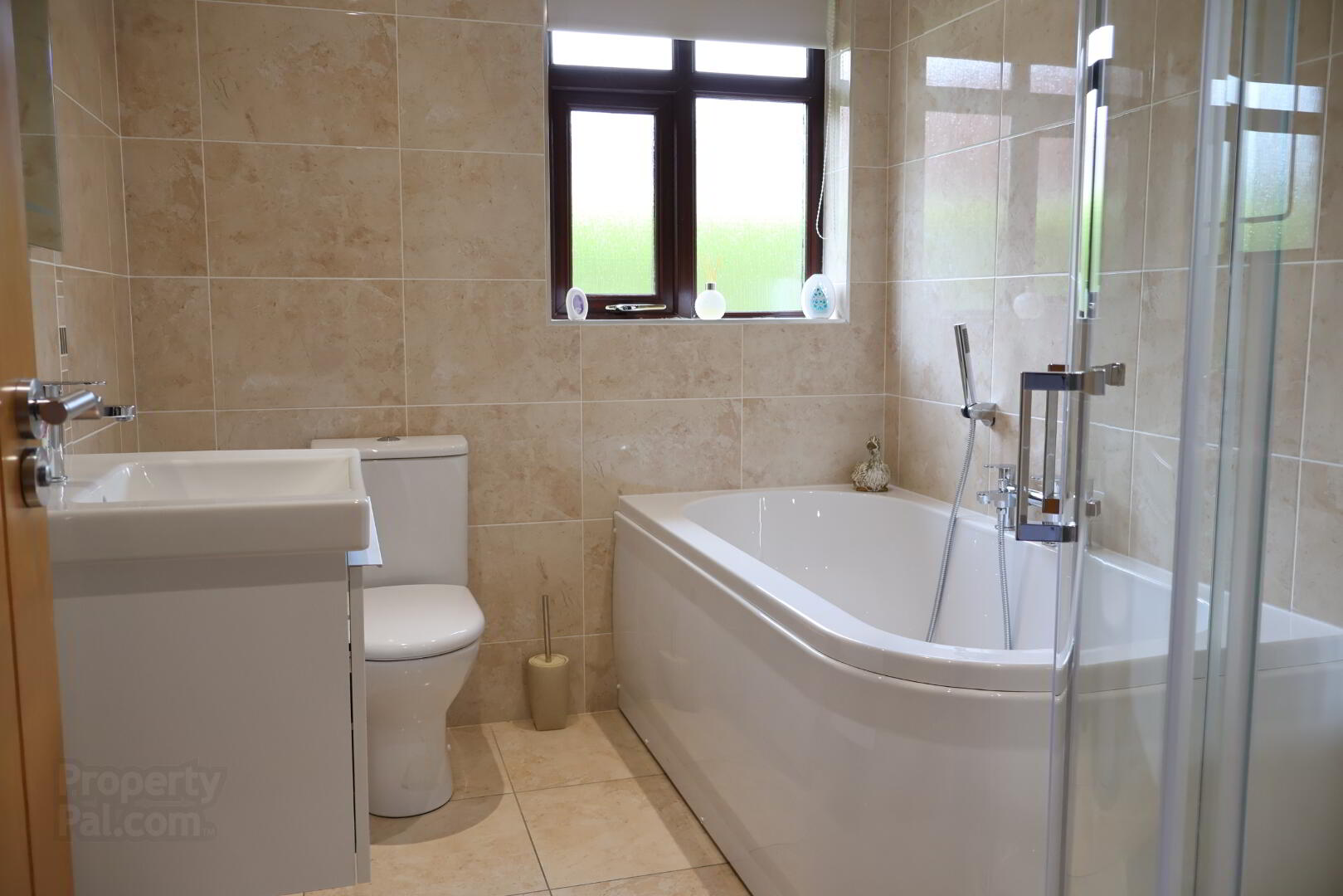 23 Bovally Road 11 of 13