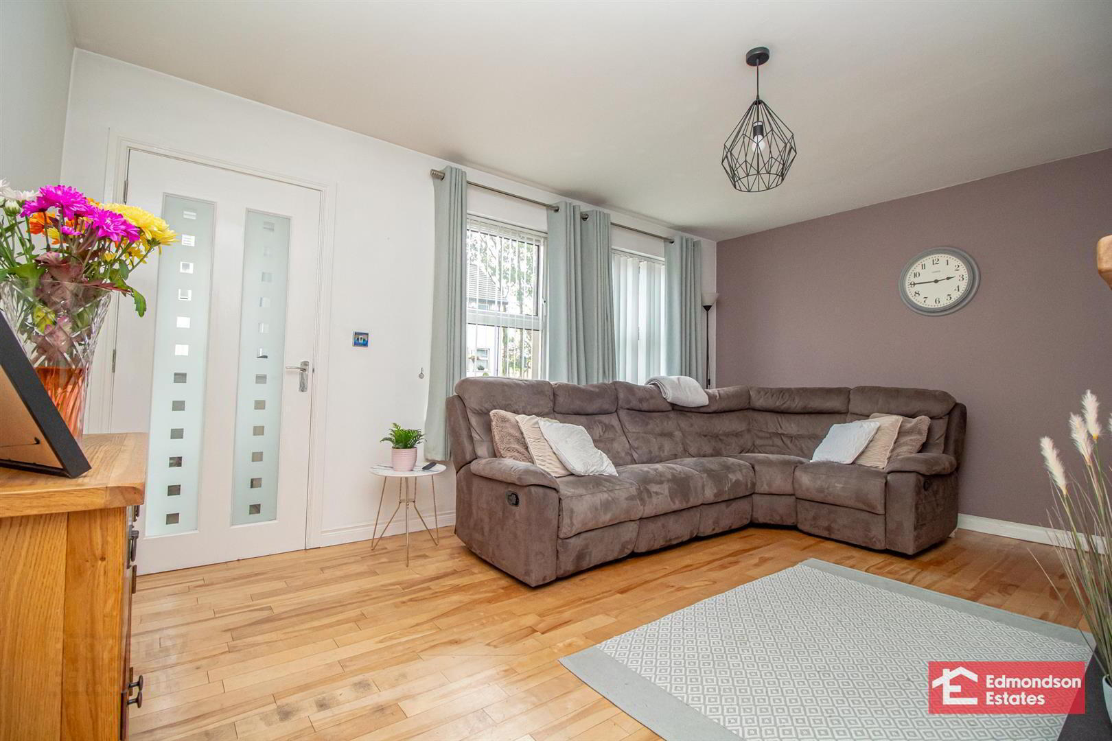 15 Glen Mews 7 of 29
