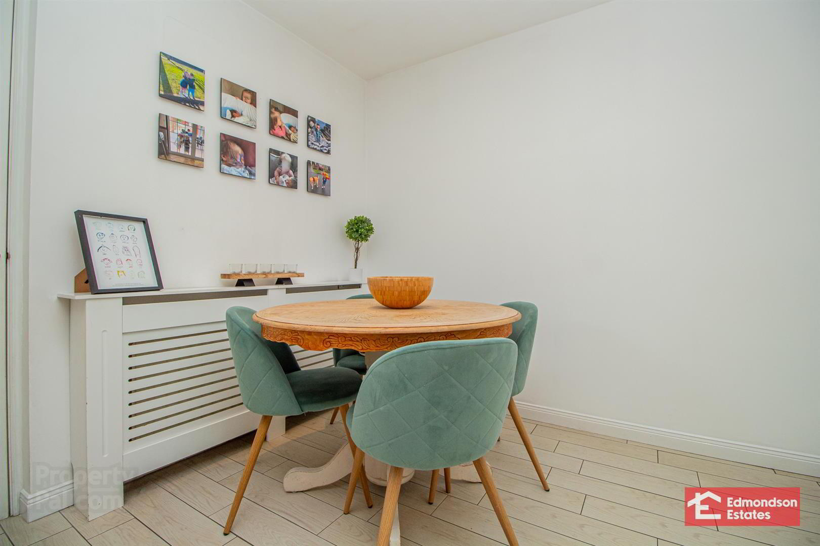 15 Glen Mews 11 of 29