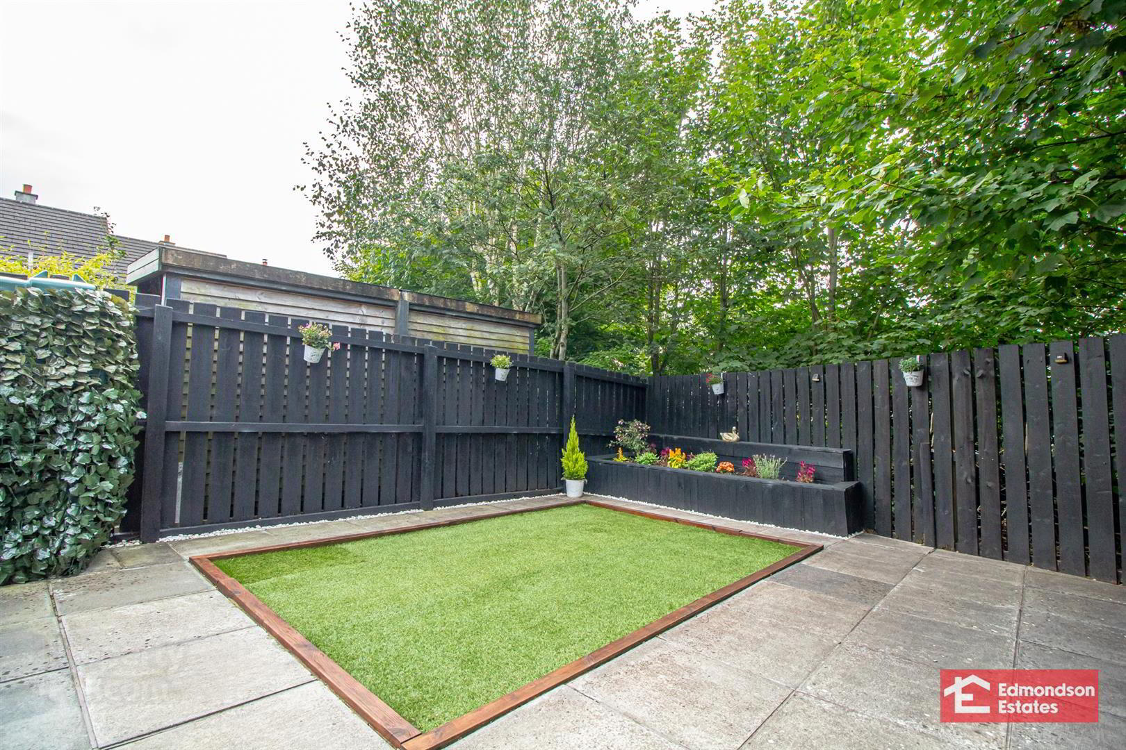 15 Glen Mews 26 of 29