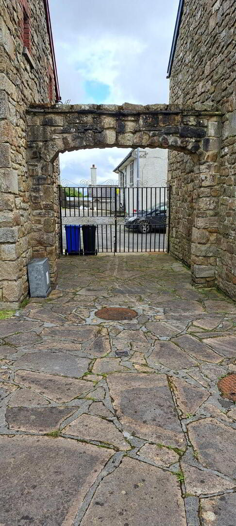 6 Breffni Court 15 of 15