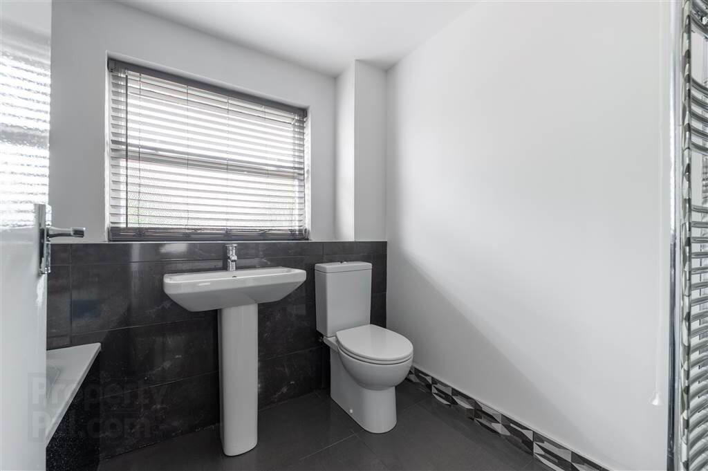 31 Finnis Close 12 of 15