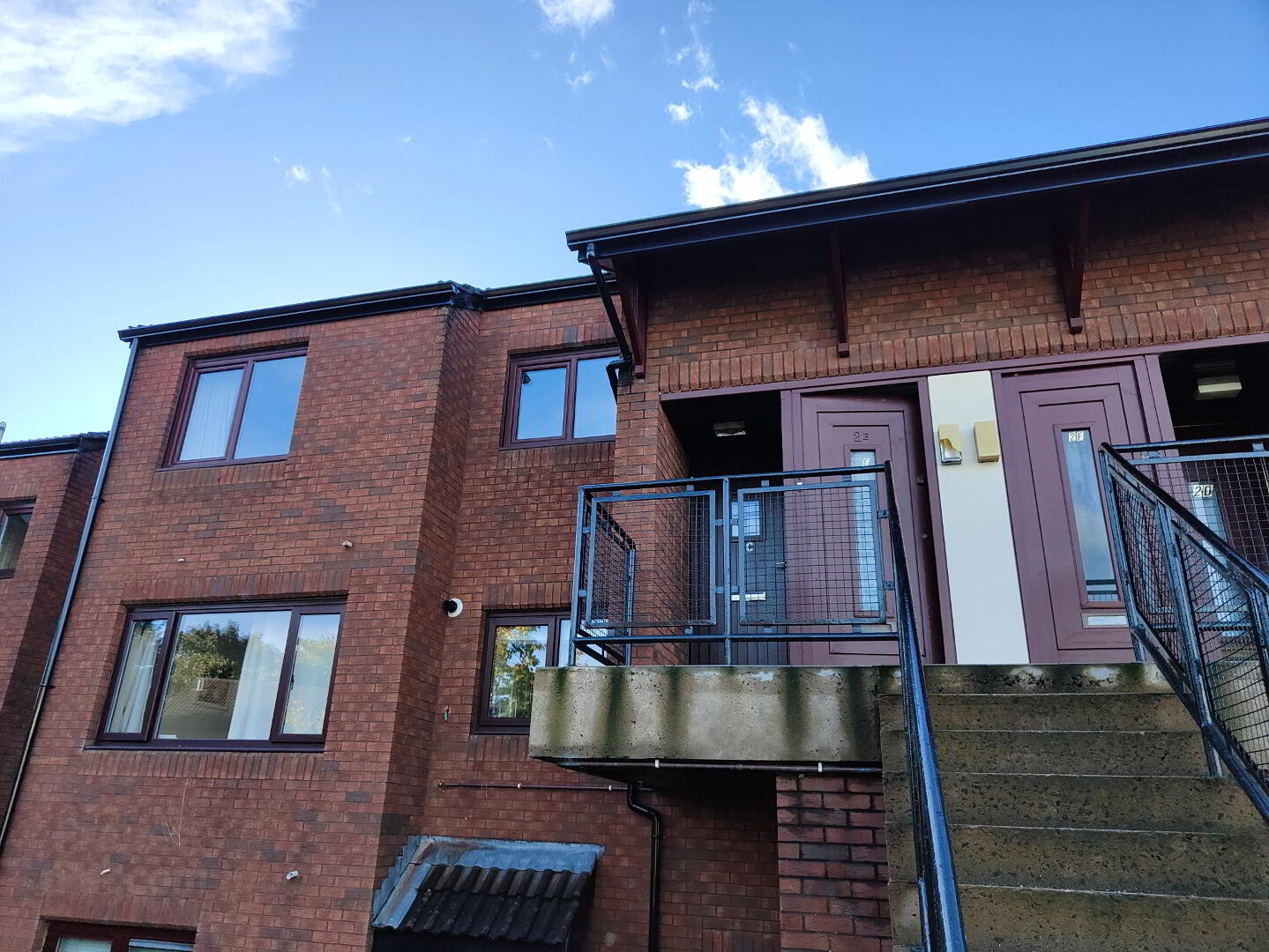 2e Stranmillis Court