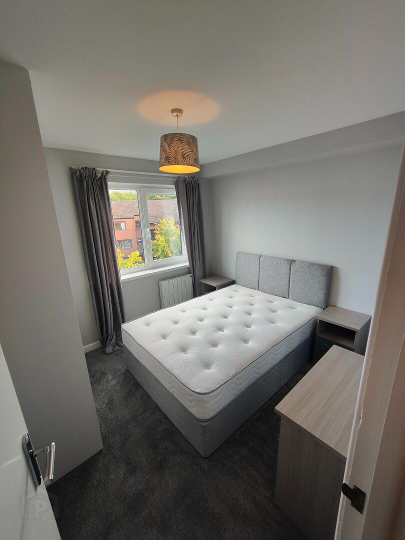 2e Stranmillis Court 14 of 20