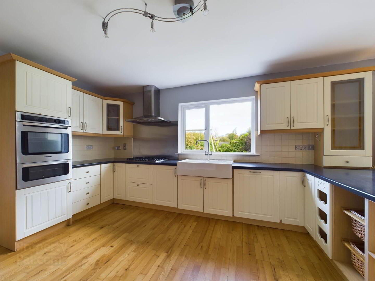 24 Booterstown 6 of 19