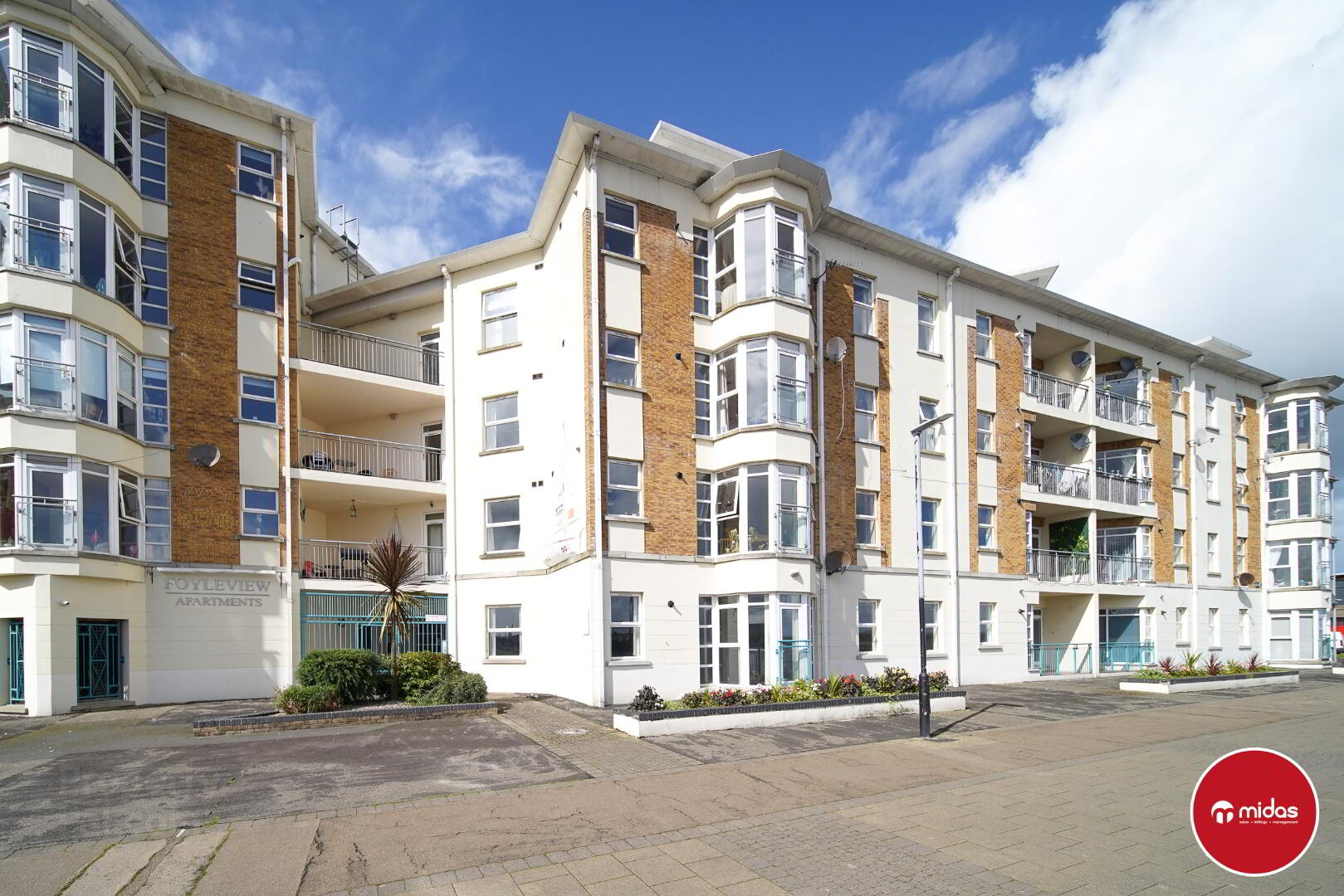 2  Foyleview Apartments, Strand Road