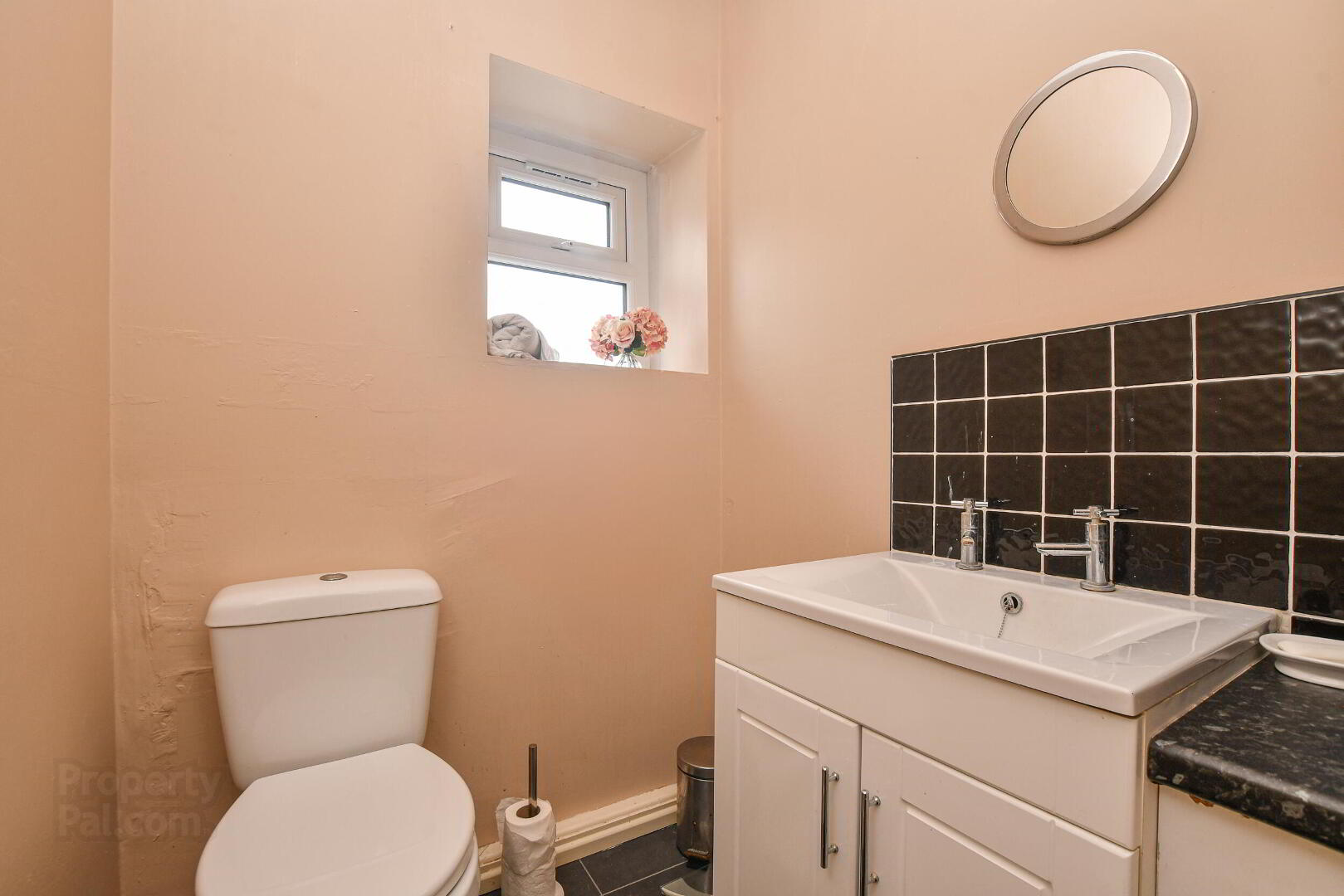 11 Marine Road 18 of 36