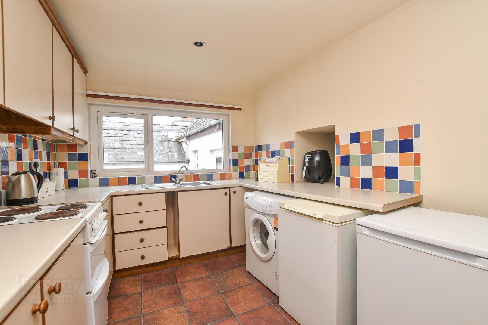11 Marine Road 11 of 36