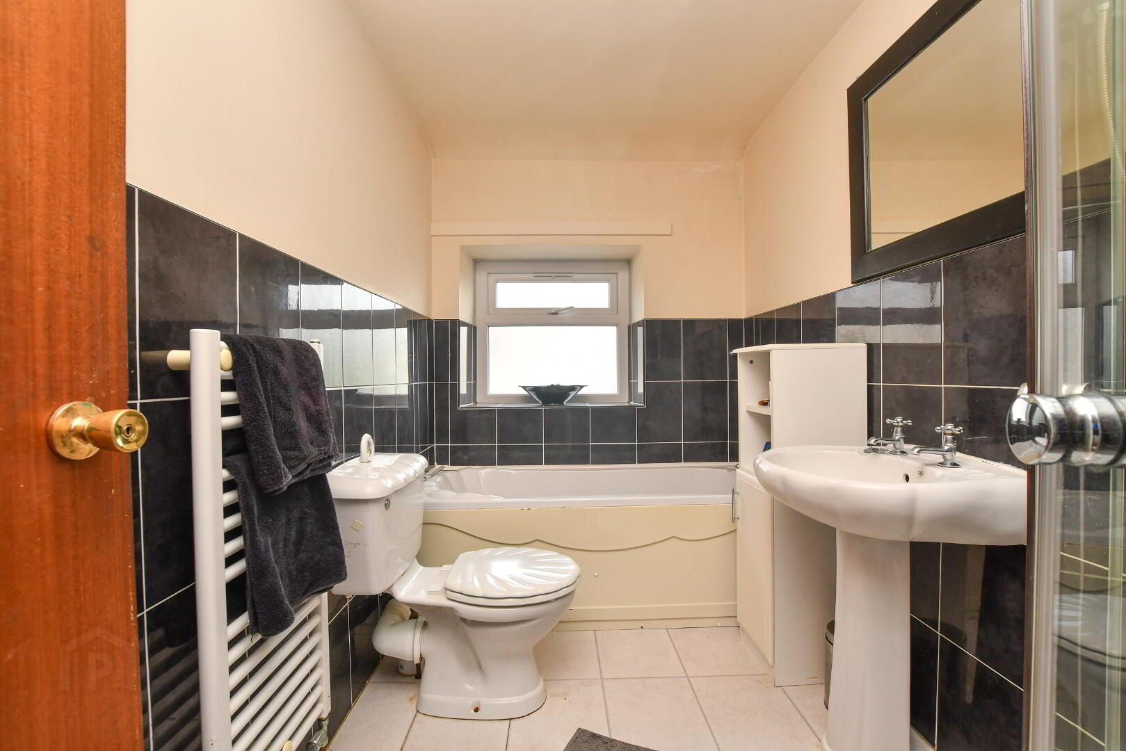 11 Marine Road 13 of 36