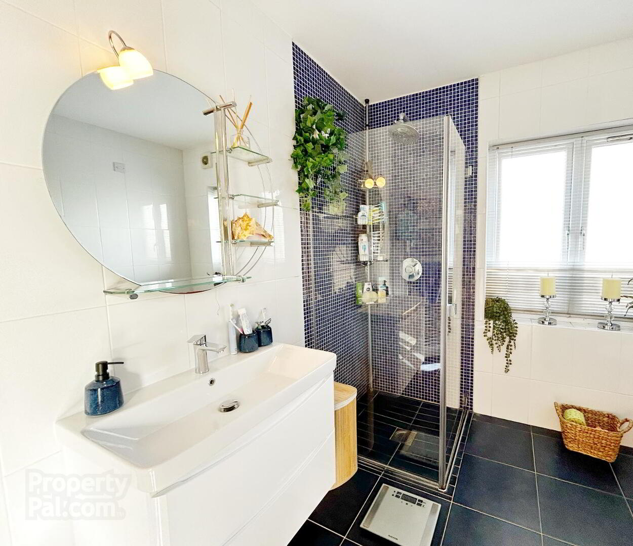 77 Landahussey Road 25 of 41