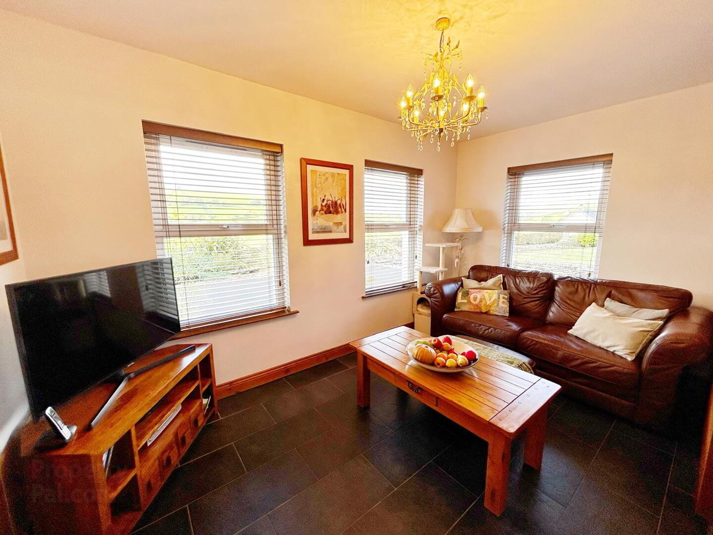 77 Landahussey Road 18 of 41