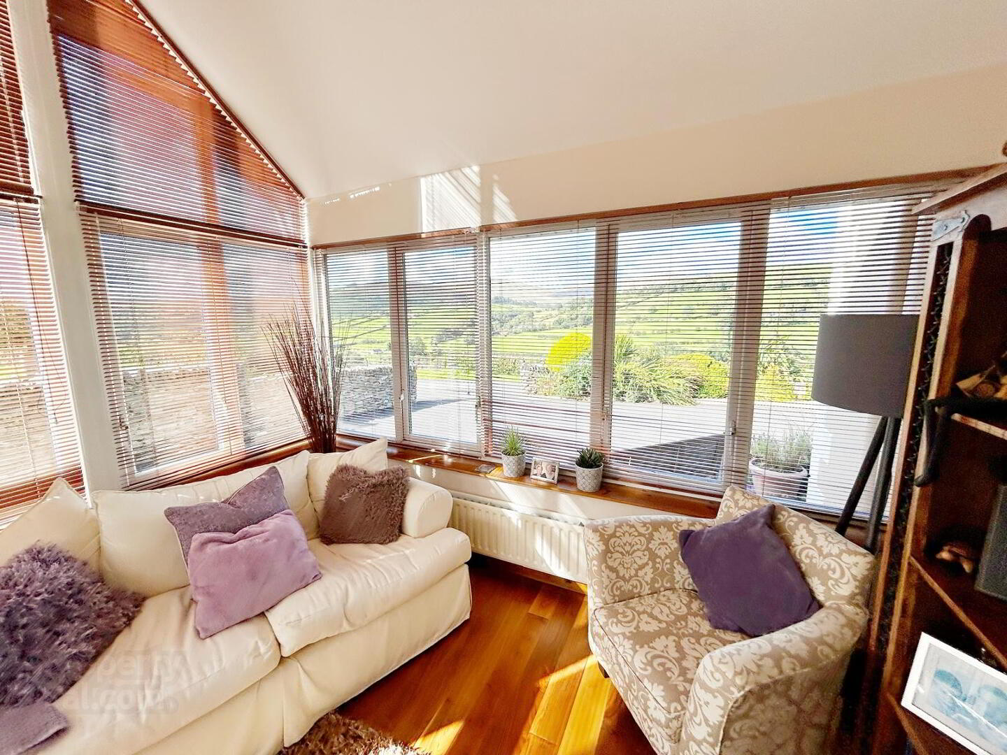 77 Landahussey Road 7 of 41