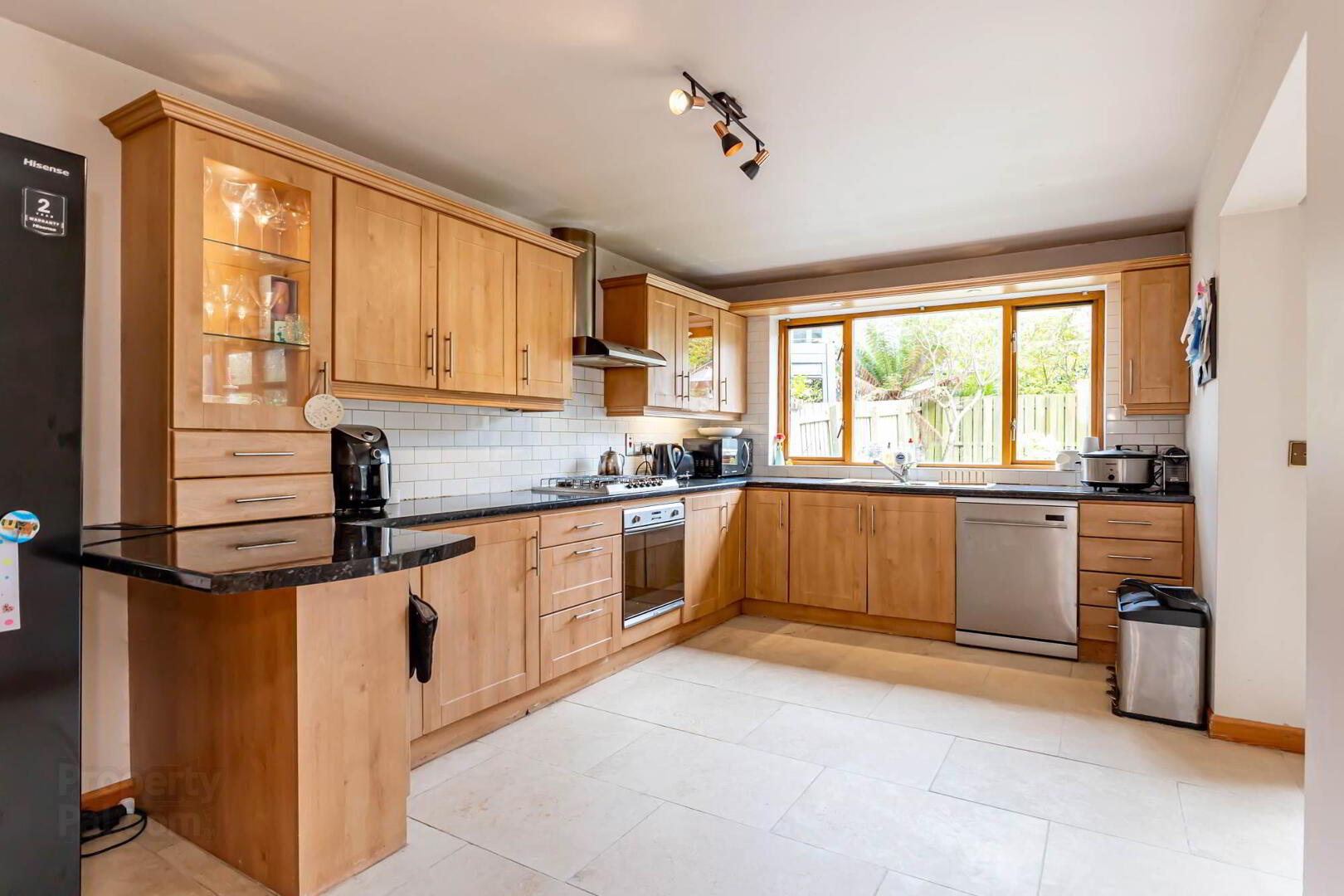 21 Cove Avenue 9 of 25