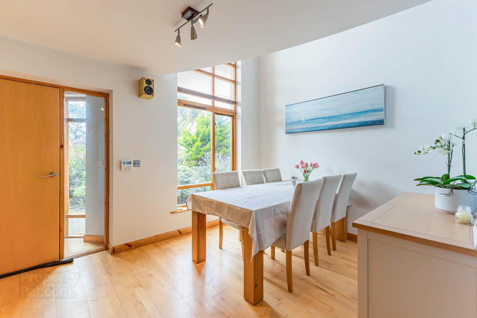 21 Cove Avenue 7 of 25