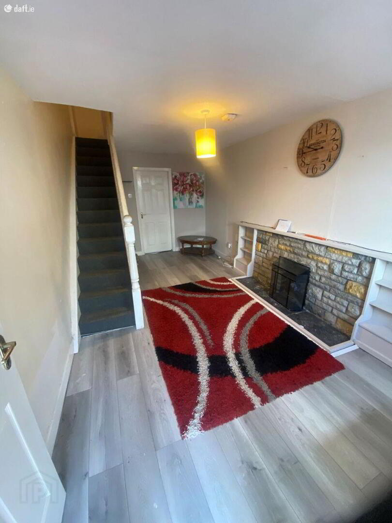 11 Fair Street East 3 of 10