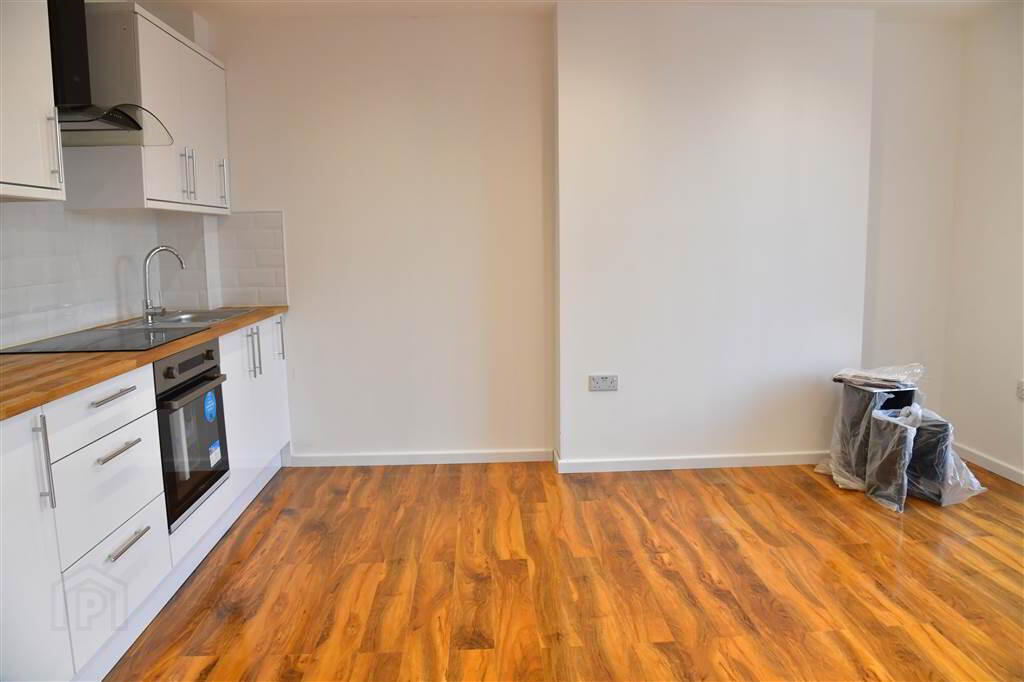 2 Merchant Apartments 9 of 22