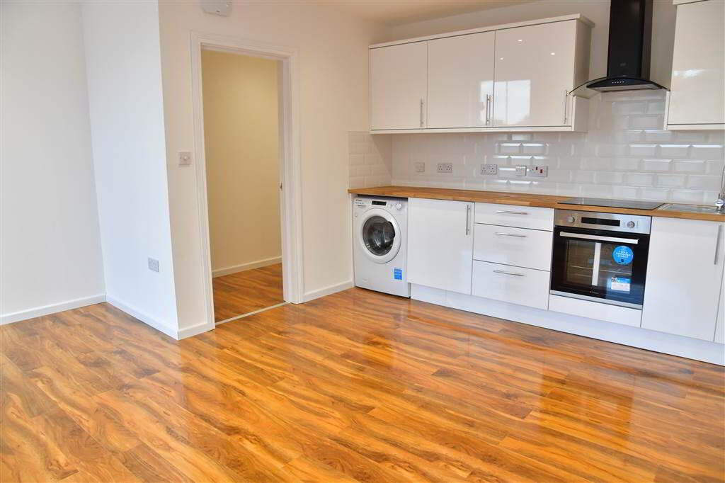 2 Merchant Apartments 12 of 22
