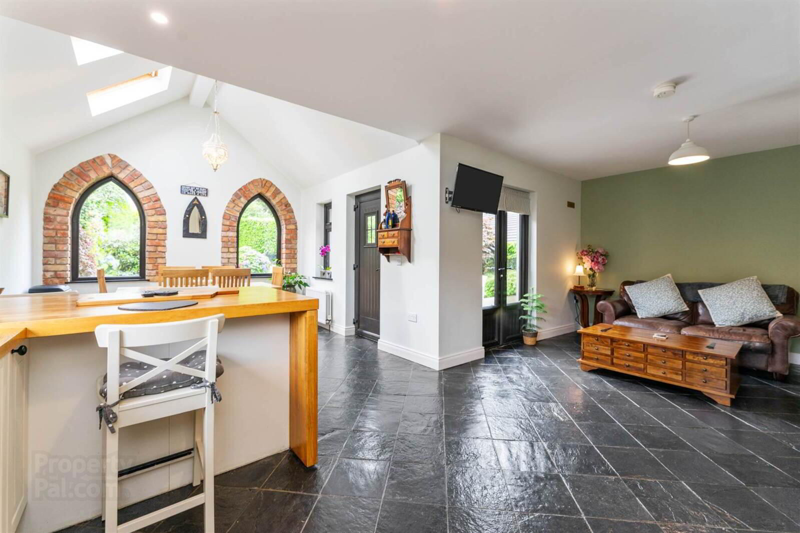 12 Tollymore Road 10 of 20