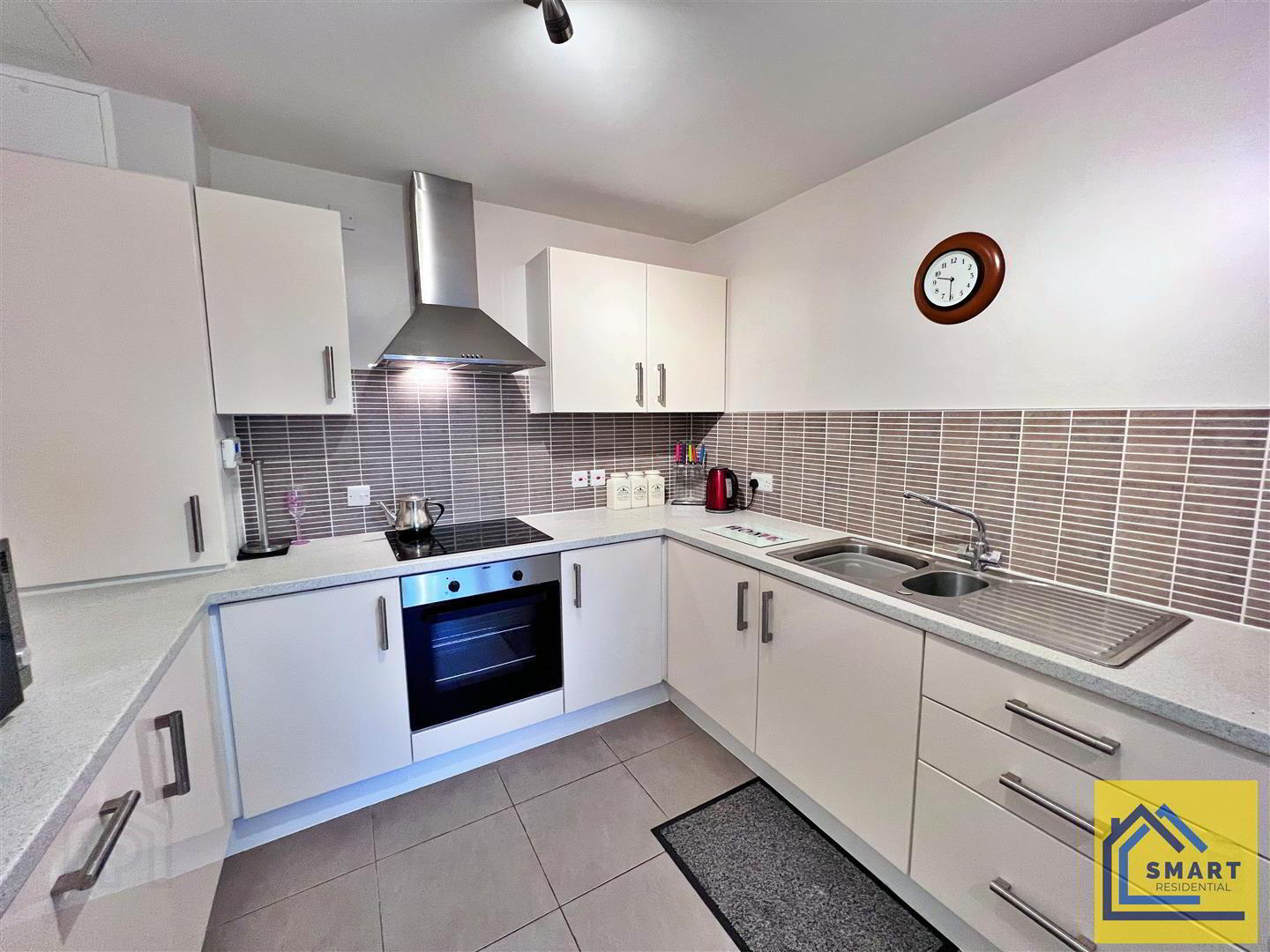 Apt 7 The Merchant Building, Princes Dock Street 12 of 24