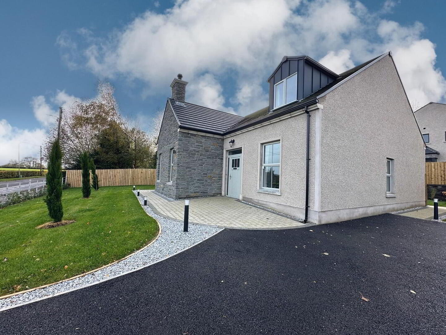 108 Clonmore Road 2 of 27