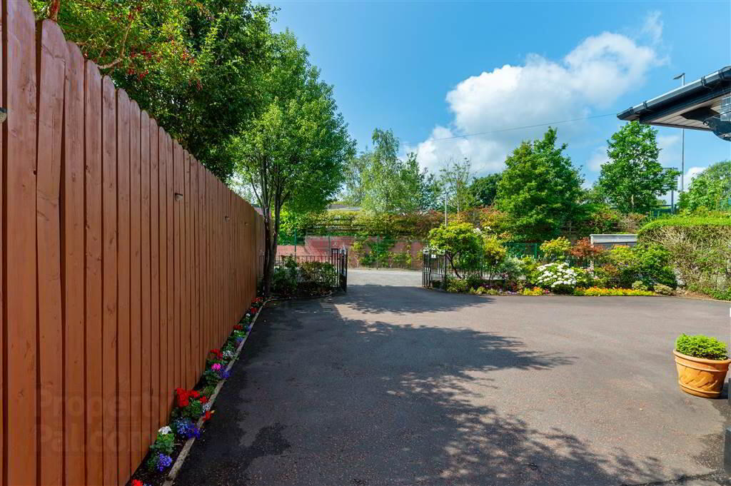 29 Finaghy Road North 32 of 32