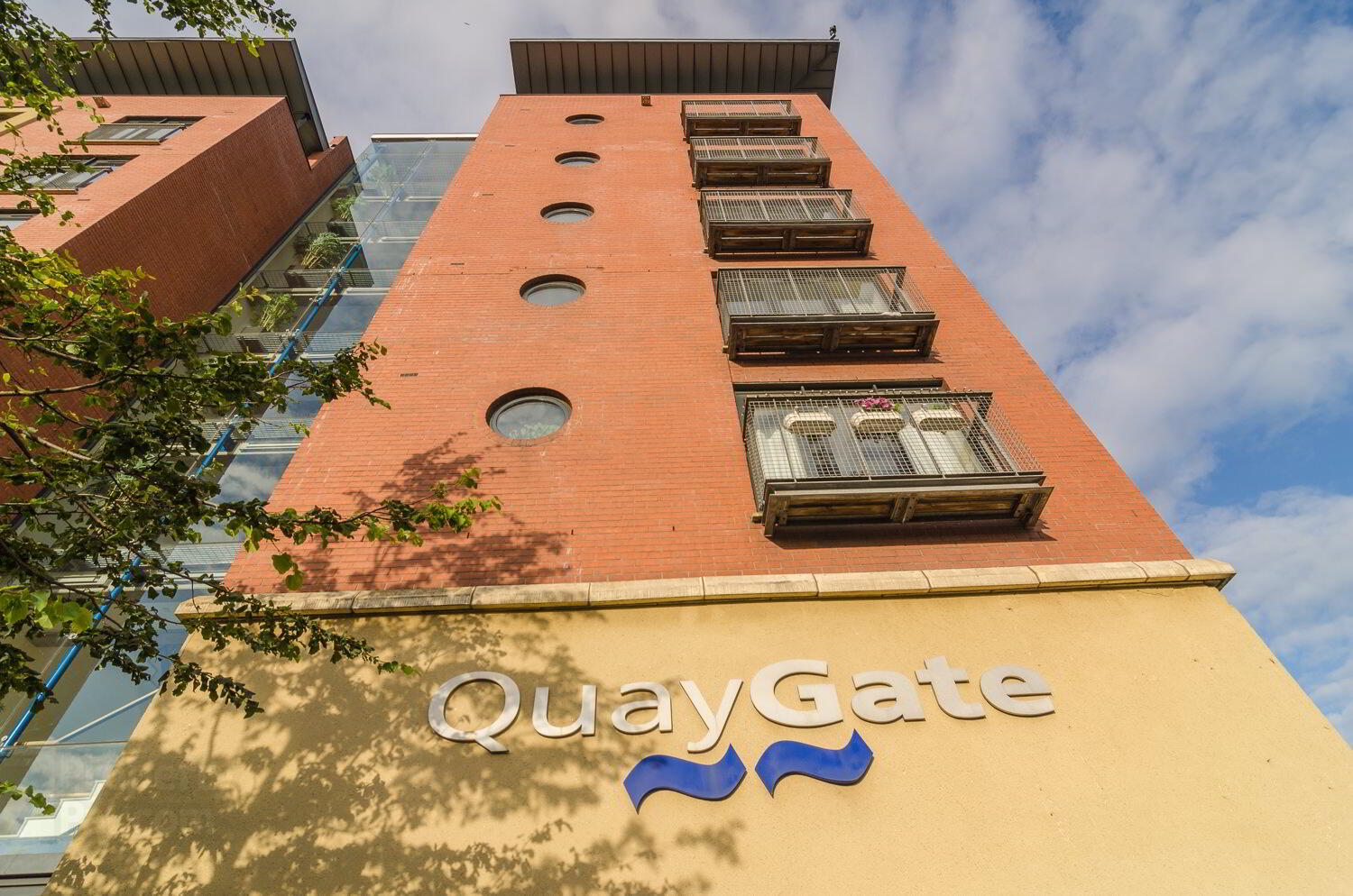 33 Quay Gate