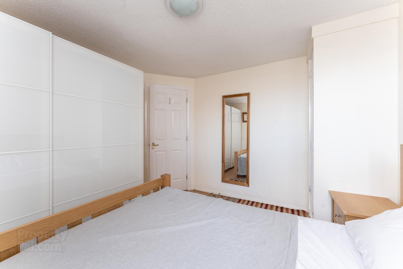 Apartment 402 Bradbury Court 10 Jubilee Road 9 of 12