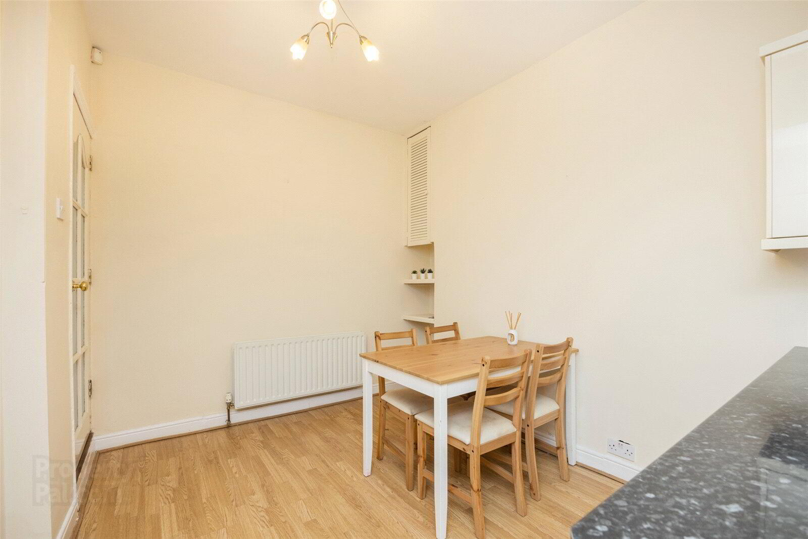 54 Lichfield Avenue 9 of 20