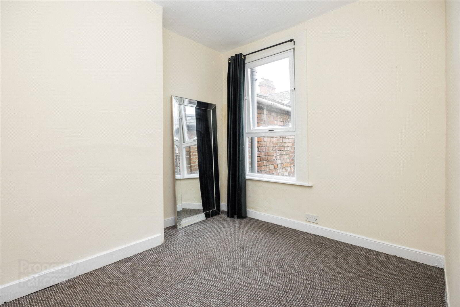 54 Lichfield Avenue 14 of 20