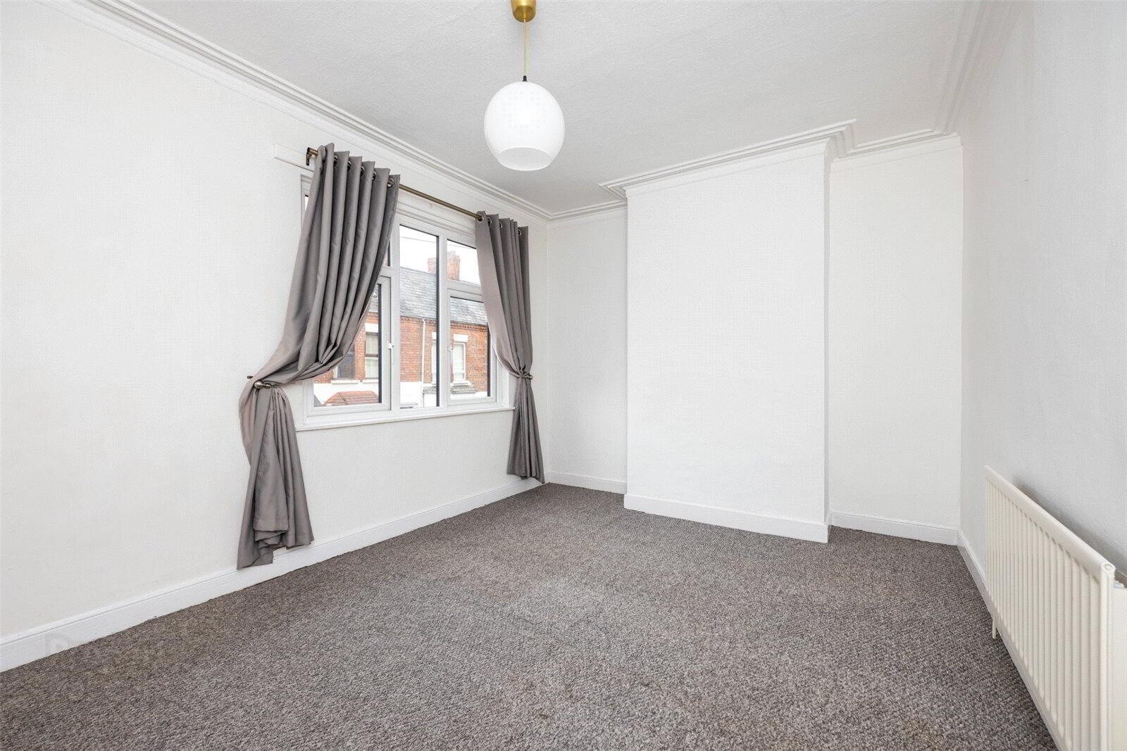 54 Lichfield Avenue 12 of 20