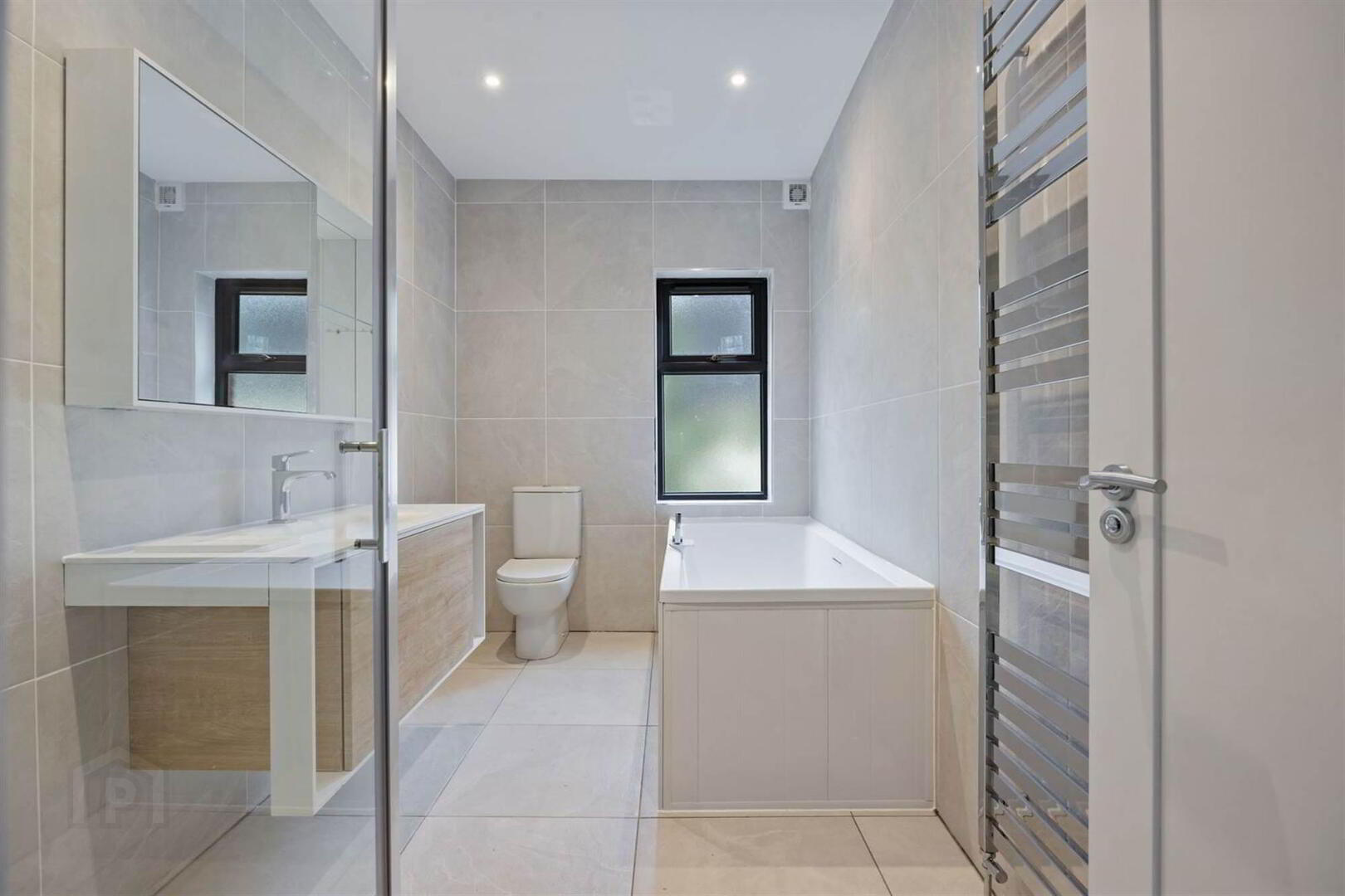 17b Antrim Road 6 of 14