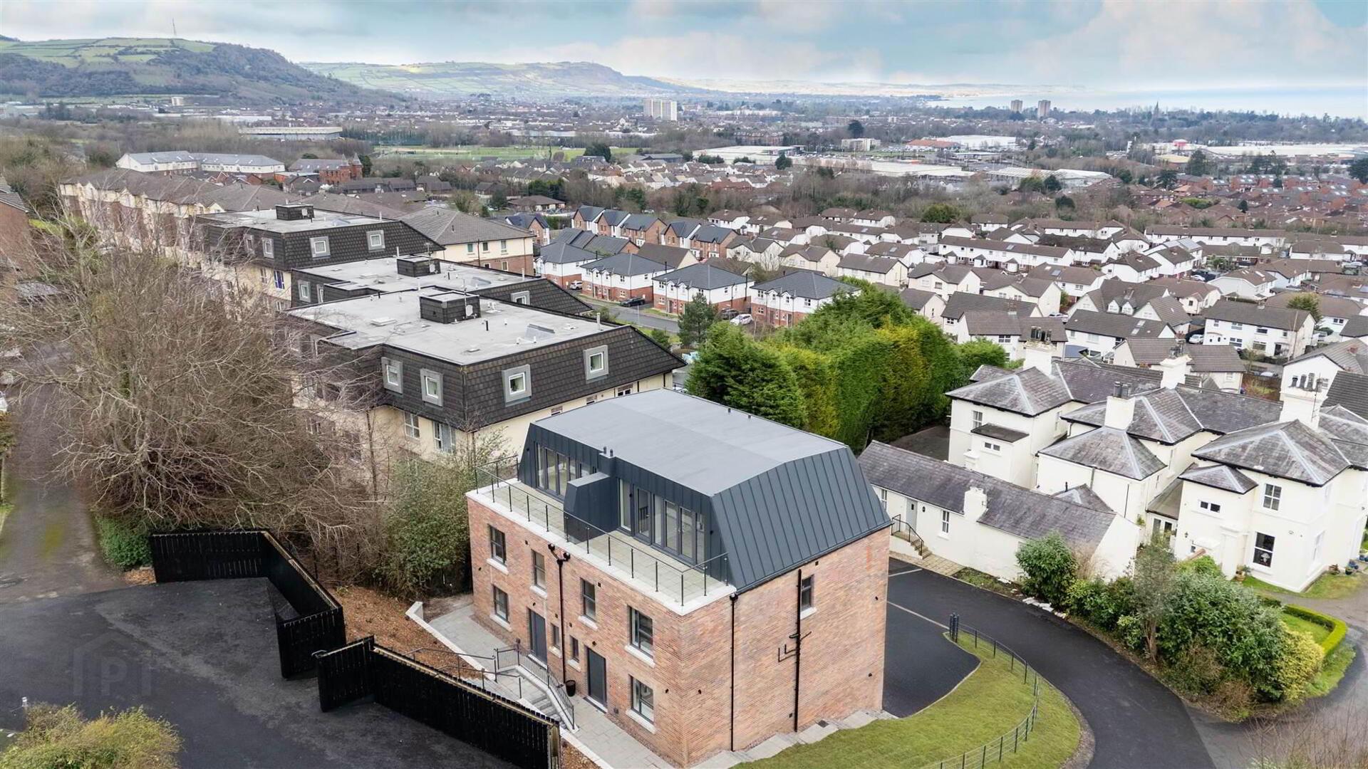 17b Antrim Road 14 of 14