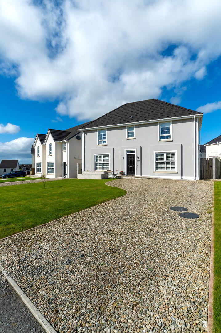 19 Rockfield Meadows