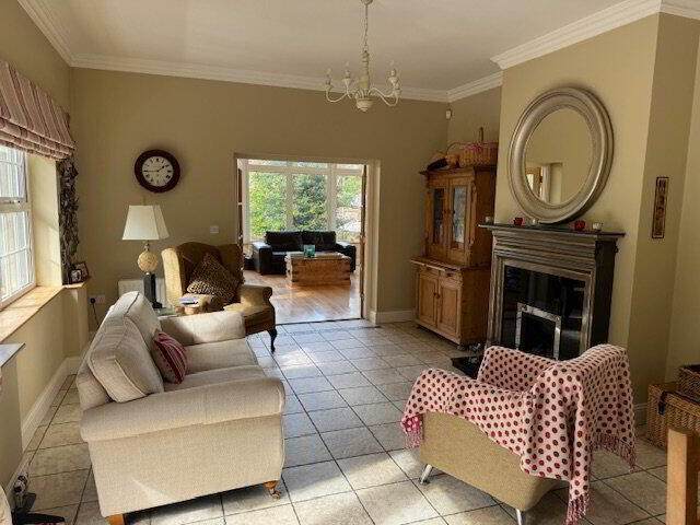 33 Villa Wood Road 22 of 52