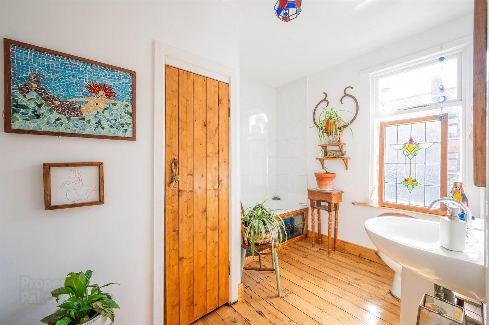 20 Titania Street 13 of 21