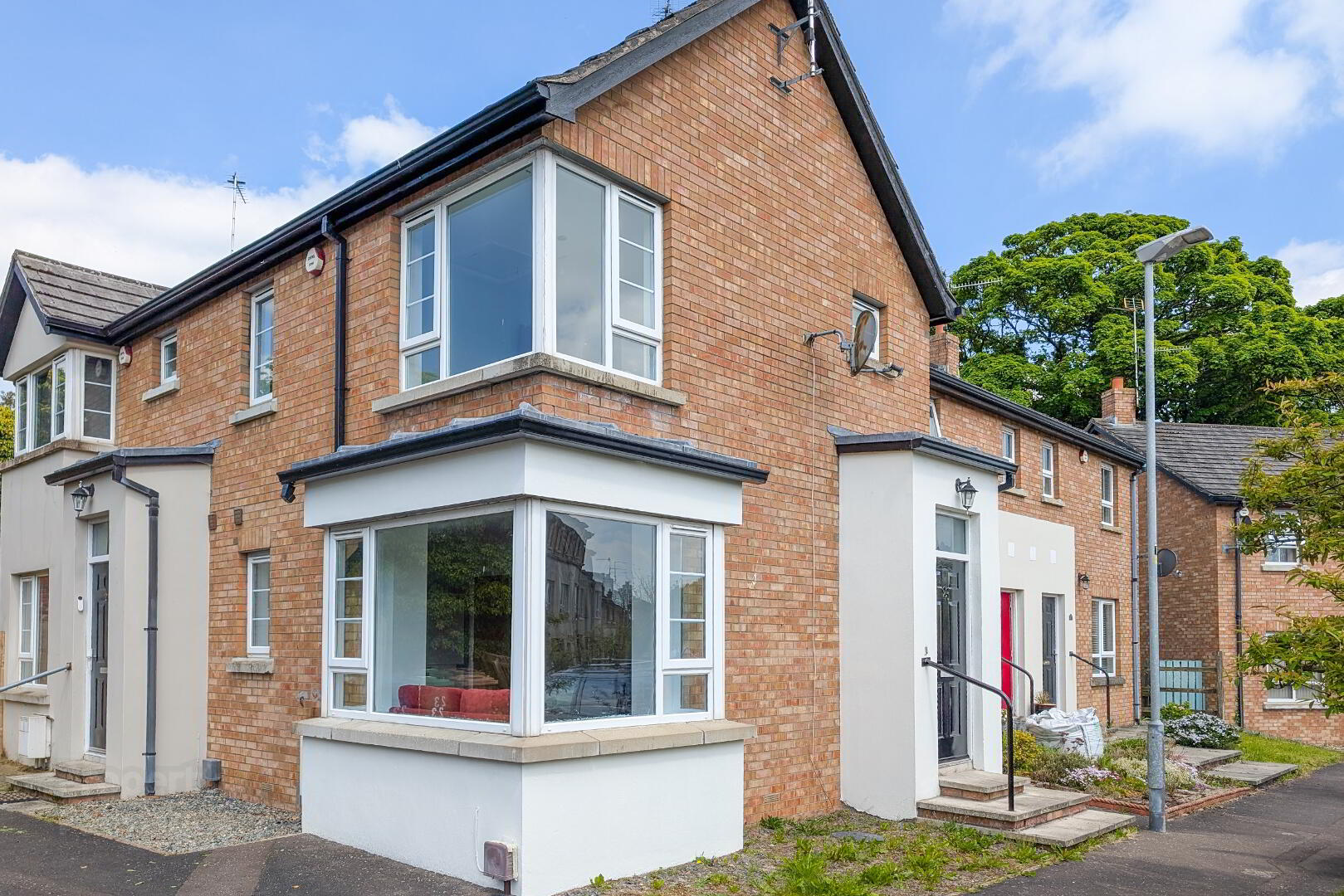 23 Castle Lane Mews 1 of 8