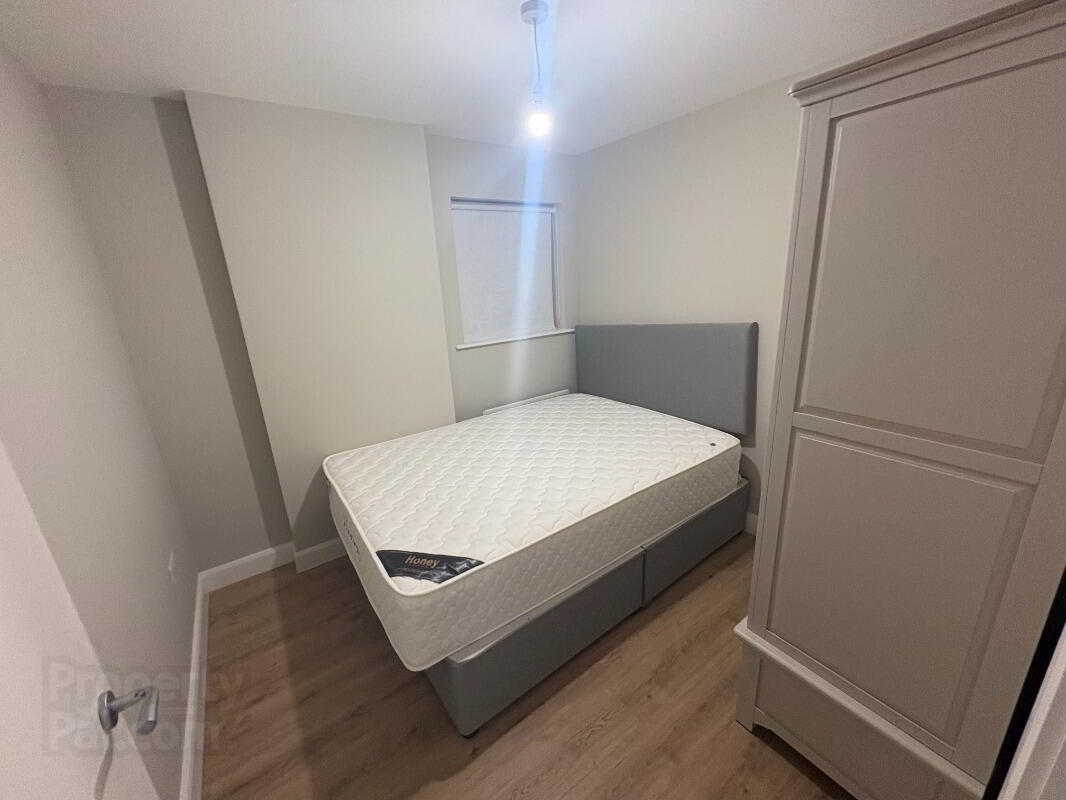 110 College Court Central 5 of 8