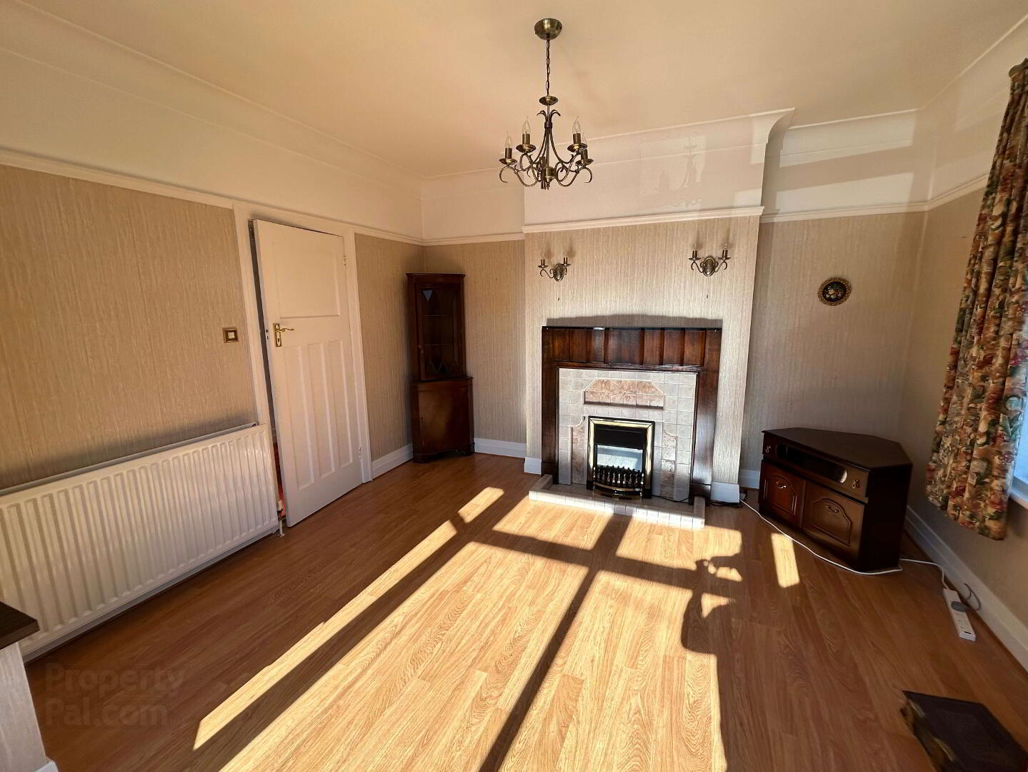 Four Winds, 33 Manse Road 6 of 19