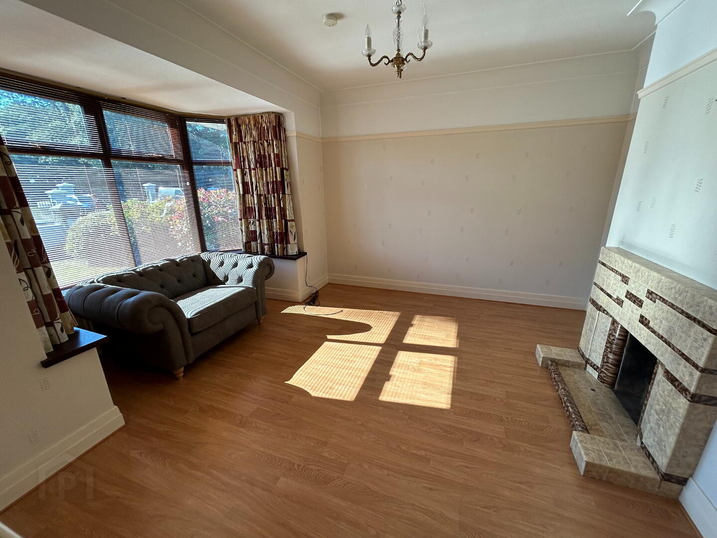 Four Winds, 33 Manse Road 10 of 19