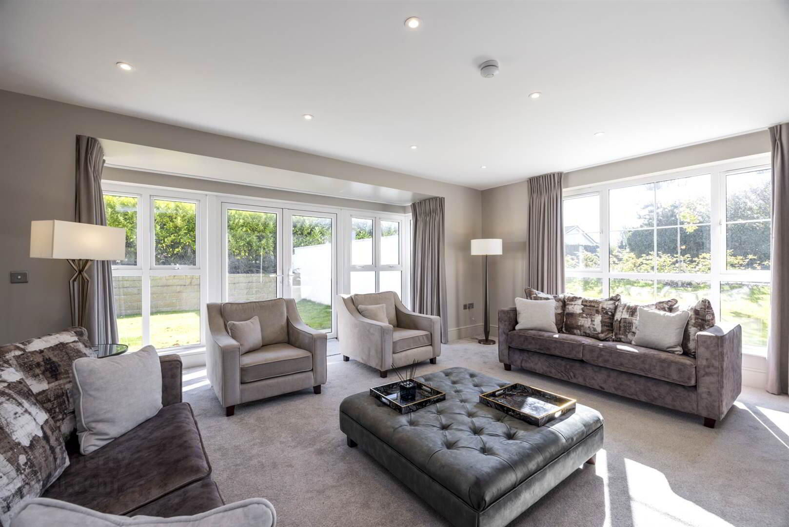'Lesley Meadows', 66a Whiterock Road 5 of 27