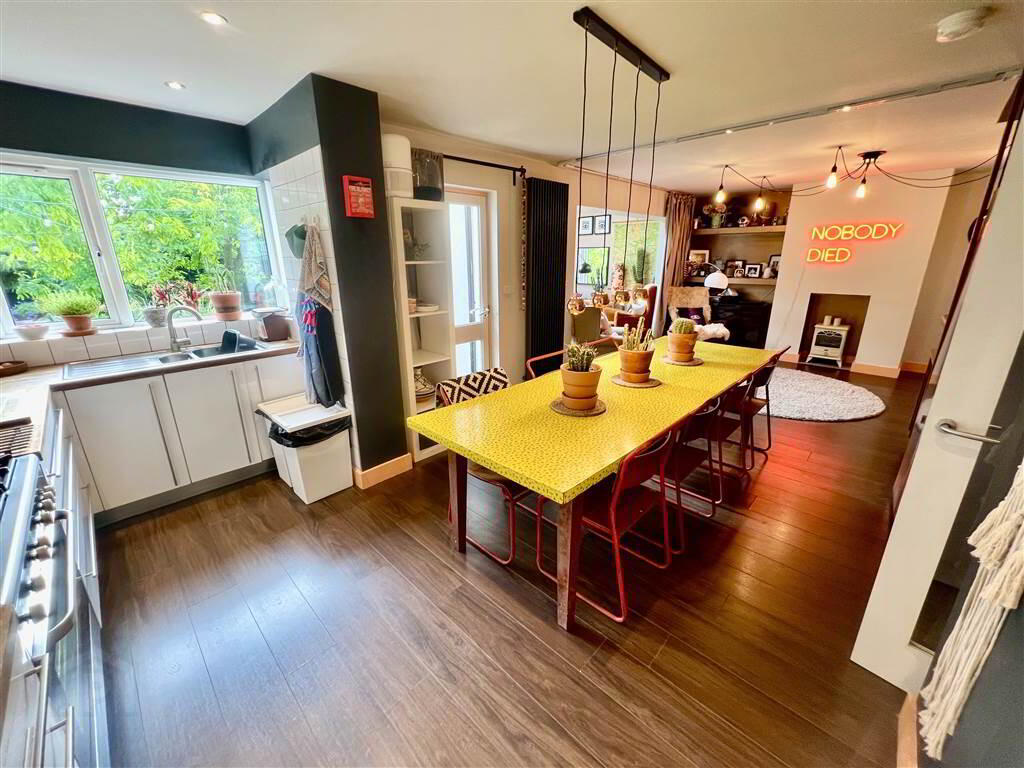 26 Bapaume Avenue 6 of 31