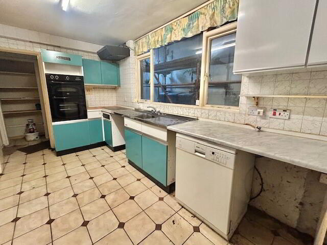 16 Marlborough Terrace 4 of 9