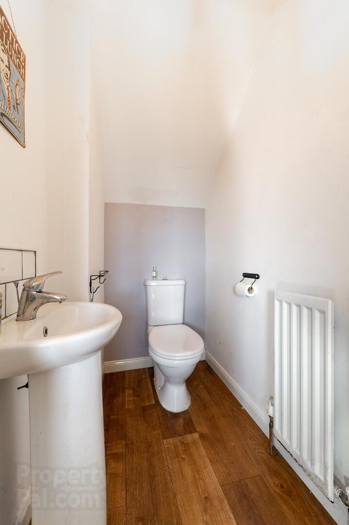 22 Stonebridge Square 10 of 22