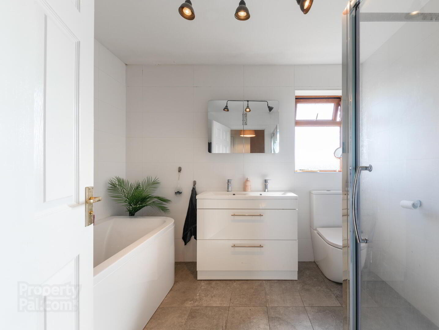 22 Stonebridge Square 17 of 22