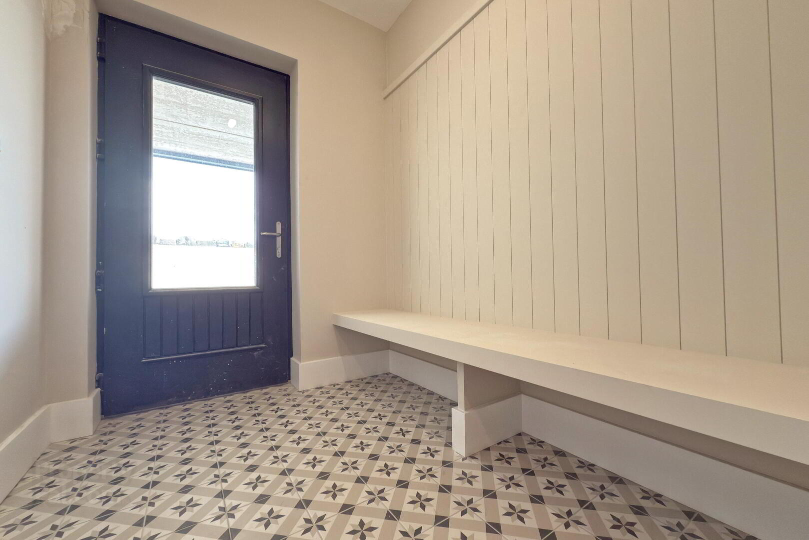 27 Causeway Street 11 of 31