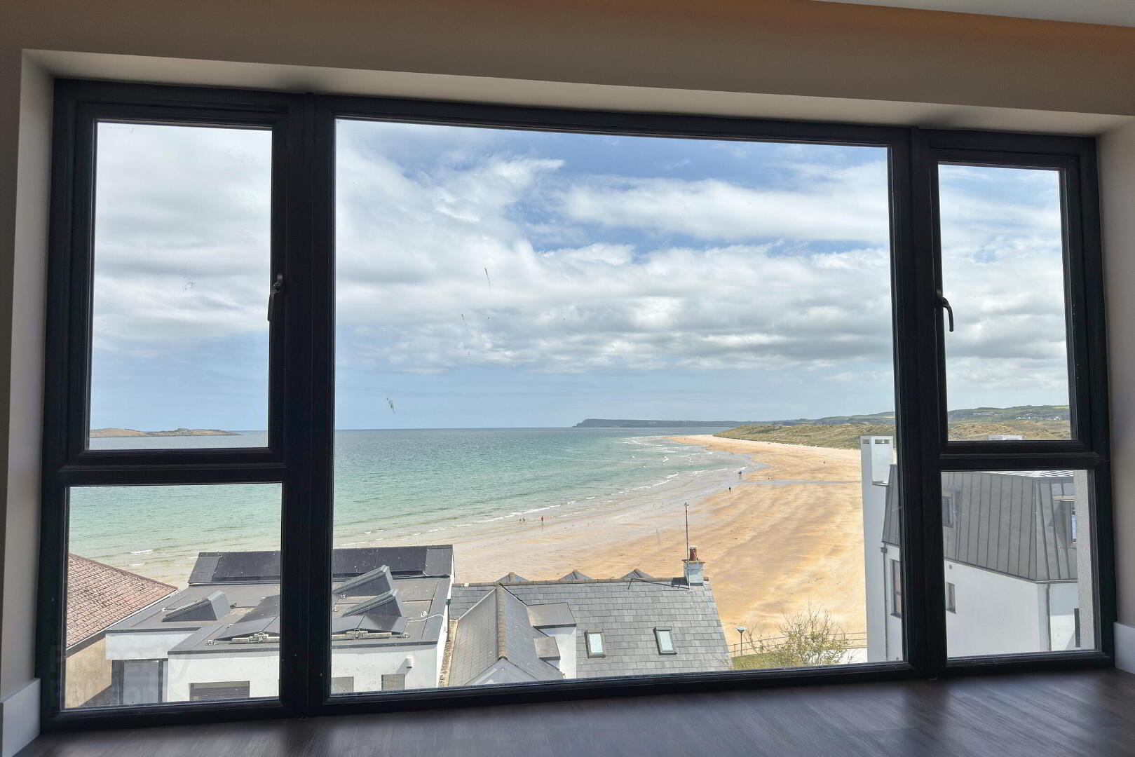 27 Causeway Street 22 of 31